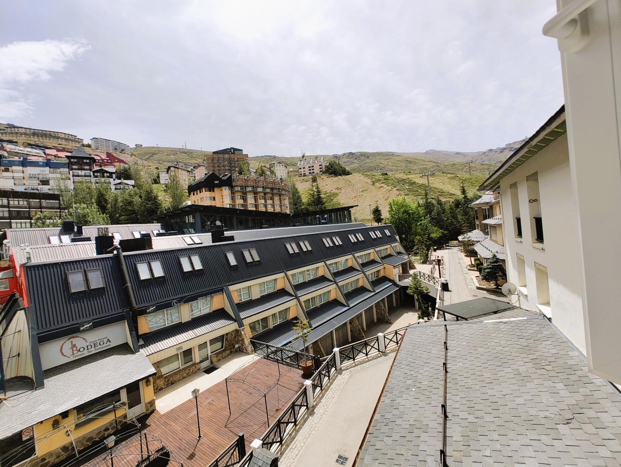 Ski & Snow Apartmentos By Todosierranevada - Plaza Principal Junto A Los Telecabinas 시에라네바다 외부 사진